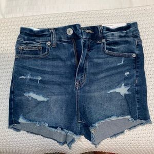 American eagle size 4 Jean shorts